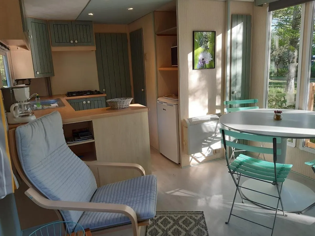 אתר קמפינג Senergues Camping Etang Du Camp