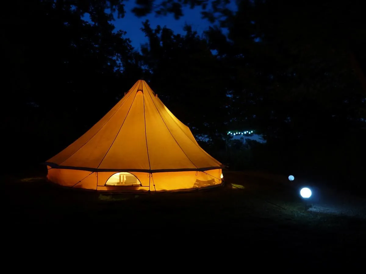 אתר קמפינג Senergues Camping Etang Du Camp